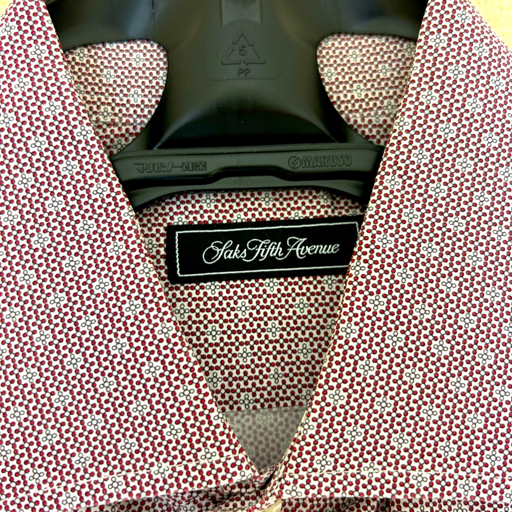 Like NEW Saks shirt. Perfect for an Alabama fan!